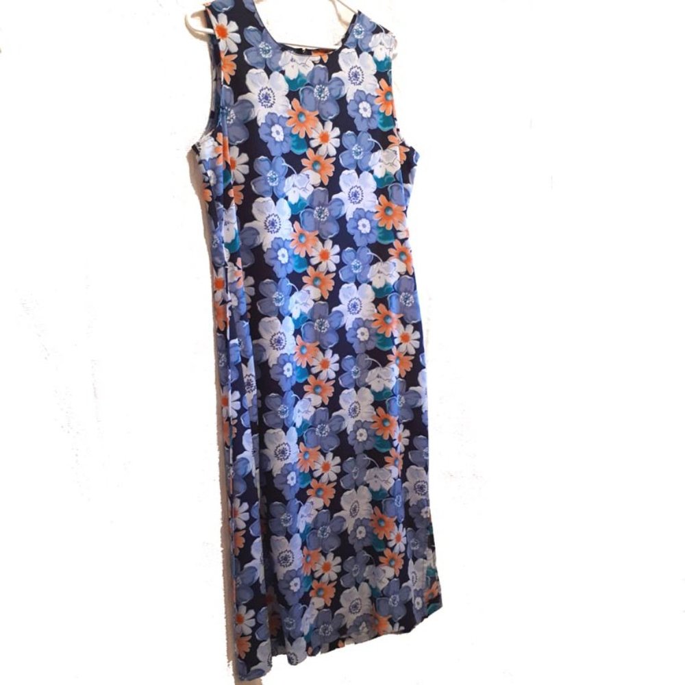 "Outline" sleeveless summer shift dress with tie in back. size 14